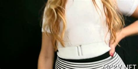 Bitch Shakes Her Curves During Sex Video Tnaflix