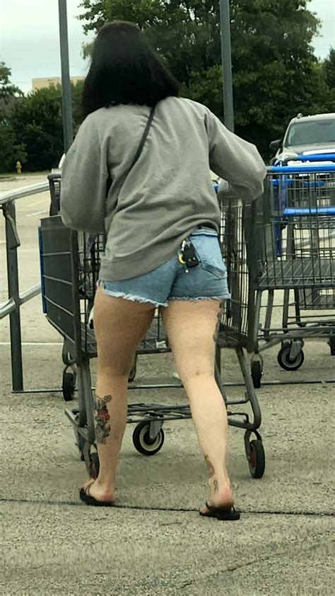 Tatted Milf In Shorts At The Parking Lot Short Shorts Volleyball Forum