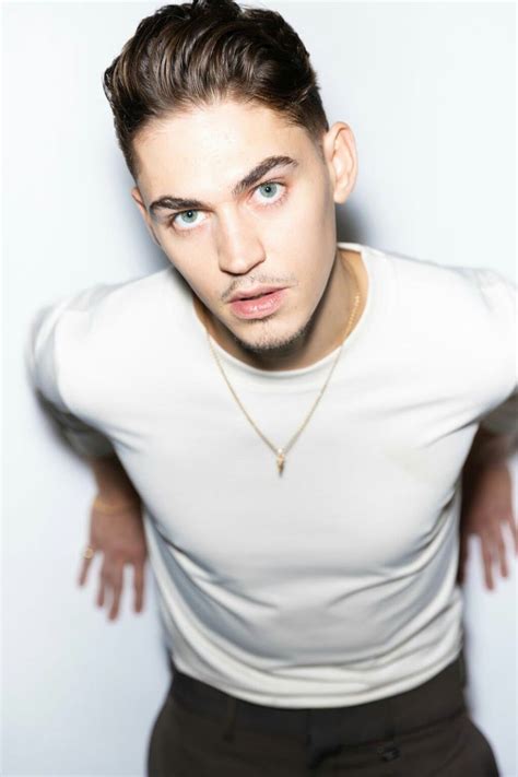 Pin By Anetta On Hero Fiennes Tiffin Hero Fiennes Tiffin Hot Hot Hero Hero Fiennes Tiffin