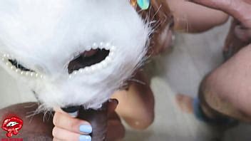 GANG BANG DP ANAL E VARIOS COMEDORES ARROMBANDO A PUTA CASADA XNXX