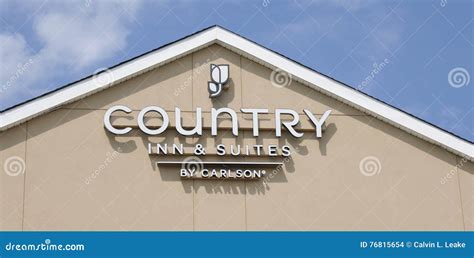 Country Inn and Suites Sign Editorial Stock Image - Image of garden ...