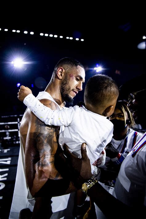 Photo Tony Yoka Fra Et Son Second Fils Magomed Tony Yoka S Impose