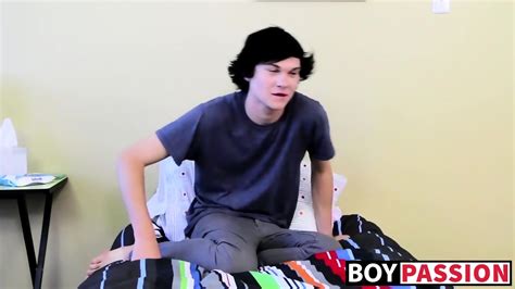 Handsome Justin Cummings Stuffs His Asshole With A Dildo