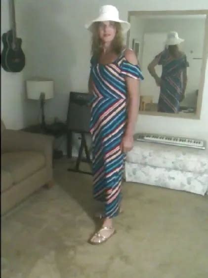 Liz XXX 9 Nude Pics XHamster