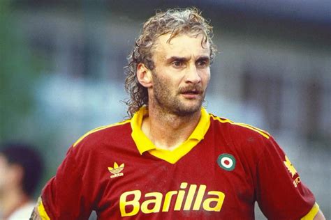 Rudi Völler o alemão voador foi capitão da Roma Calciopédia