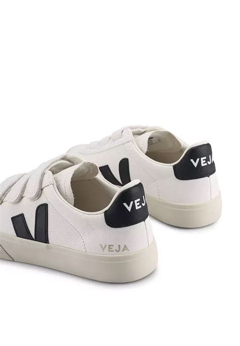 Buy Veja Recife Logo Chromefree Sneakers Online Zalora Malaysia