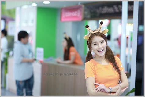 Xxx Nude Girls Park Si Hyun World IT Show