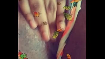 Jugando con mi coño mojado XVIDEOS