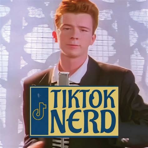 Hot Sexy Alex Papadonker Bikini Pics