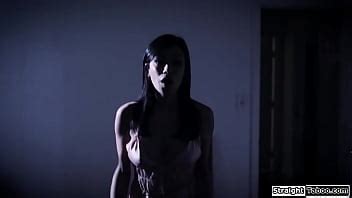 StraightTaboo Stepdad puños tetona latina hijastra XVIDEOS