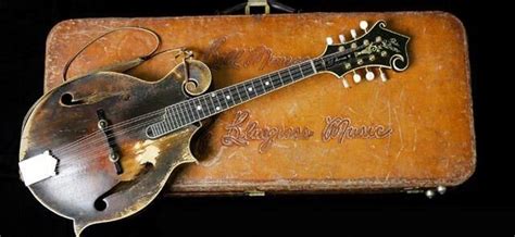 10 Legendary Country Music Instruments that Changed History