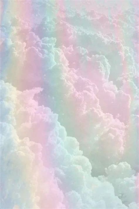 Обои с облаками и радугой