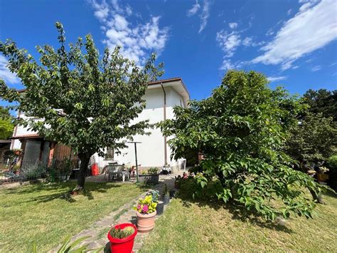 Sale Terraced House In Via Delle Viole Vergato Good Condition Parking