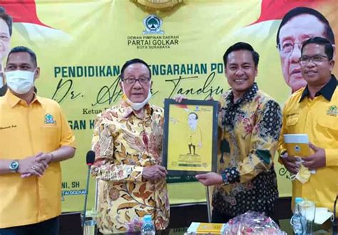 Akbar Bakar Semangat Kader Golkar Surabaya Jawa Pos