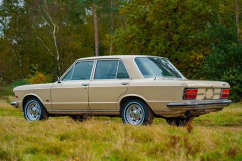 Fiat 130 Sedan 29 V6 Sedan Stuurman Classic Cars