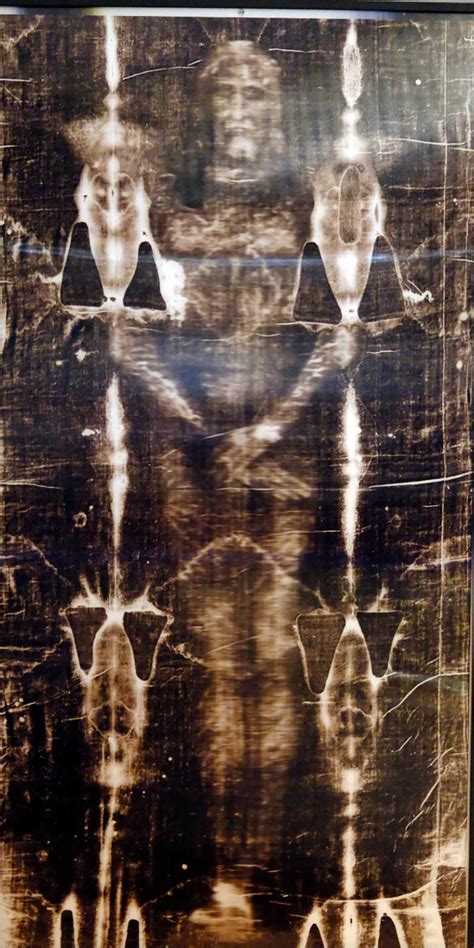 ¿Qué es la Sábana Santa de Turín, la tela que envolvió el cuerpo de