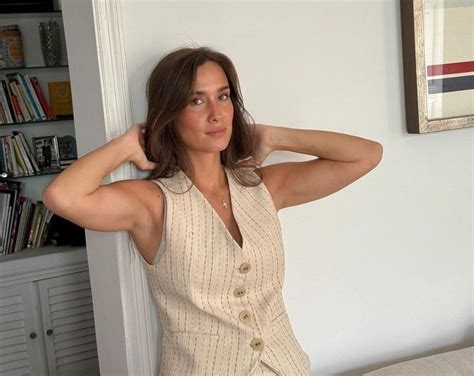 BIKINI MARÍA POMBO María Pombo revoluciona las redes con el primer