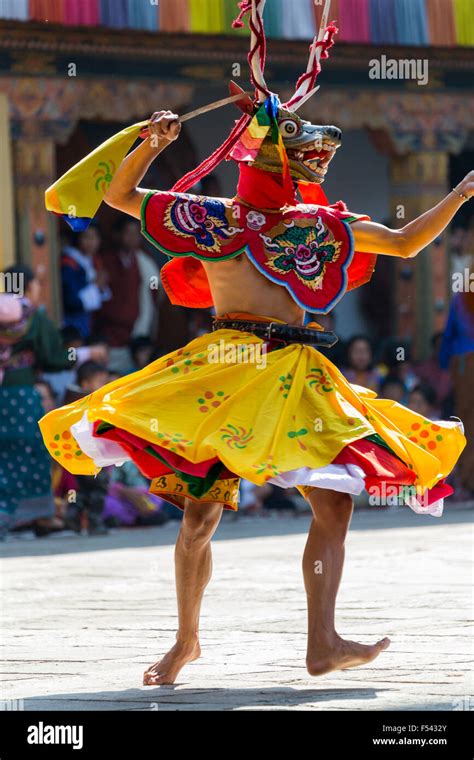 Masked Dancer At Punakha Tsechu Bhutan Stock Photo Alamy