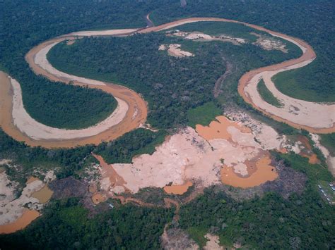 Minería Ilegal Madre de Dios 2013 Sobrevuelo Carnegie Ministerio