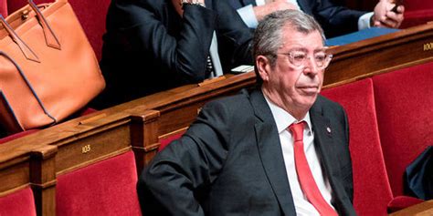 Le Fils Du Couple Balkany Mis En Examen