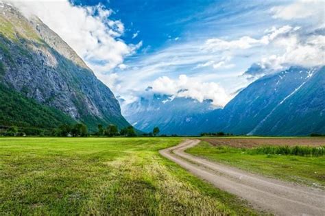 25 Places Thatll Make Your Heart Skip A Beat Bon Voyage Voyage