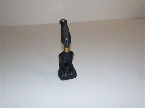 VINTAGE ARTISTIC CAST Iron Kneeling Nude AFRICAN ZULU WOMAN Bottle Ale Opener PicClick UK