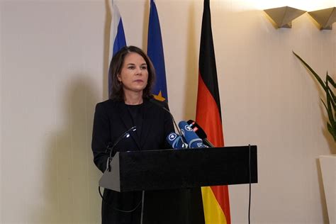 German foreign minister, in Israel, says humanitarian crisis must be