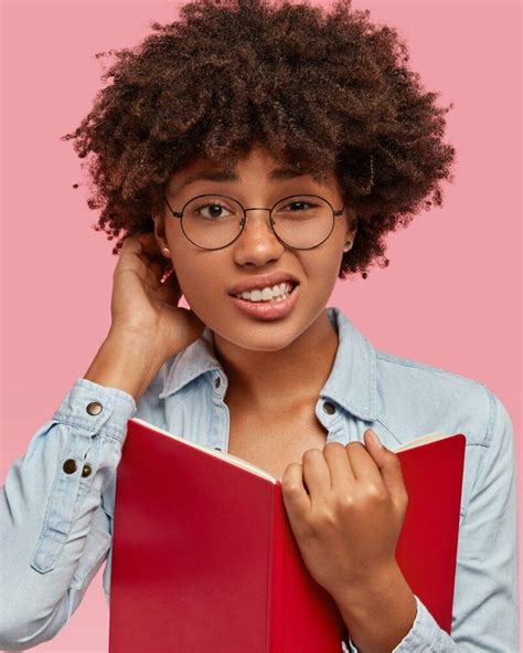 It S My Sister S Nude Photos That S Keeping My Relationship Alive