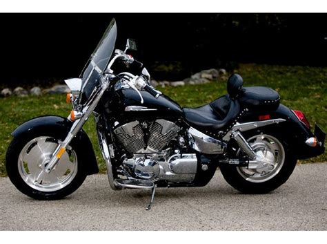 2006 Honda Vtx 1300 Review