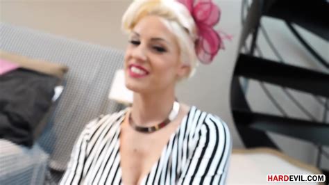 Pinup Girl Blanche Bradburry Charms A Huge White Cock In Her Ass With Her Sapphire Eyes