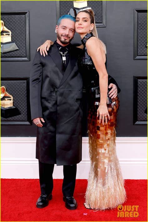 J Balvin And Girlfriend Valentina Ferrer Couple Up For The Grammys 2022