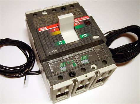 Автоматический выключатель 3-фазный, 40A, 40 A, ABB, SACE Tmax T2S160 ...