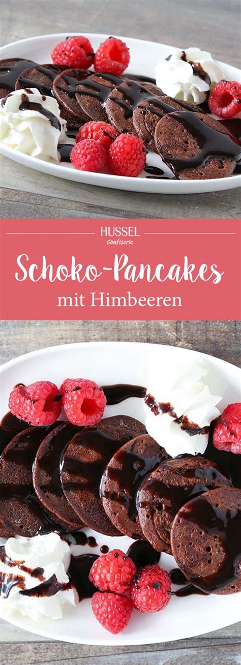 Saftige Pancakes Mit Bestem Kakao Serviert Mit Frischen Himbeeren Und