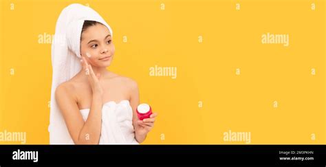 Girl With Healthy Skin Facial Treatment Teen Girl Smile In Shower