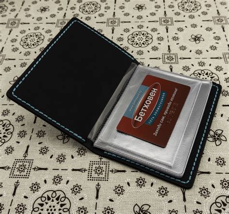 Обложка на паспорт "Креатив" из натуральной кожи ручной работы