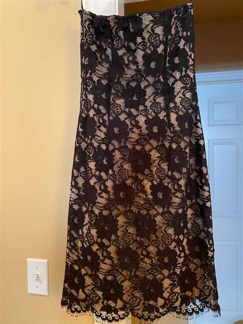 Cache Black Lace With Nude Underlay Gem