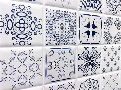 Синяя плитка для ванной