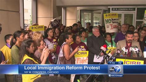 Activists rally in Chicago after Obama immigration plan blocked - ABC7 ...