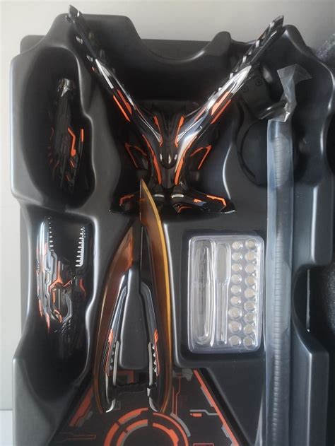 Neon Tech Iron Man Scale Figure Mms D Avengers Infinity War Hot Toys Cawette