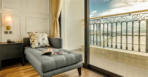 Deluxe Golden Bay Wyndham Danang Golden Bay Hotel