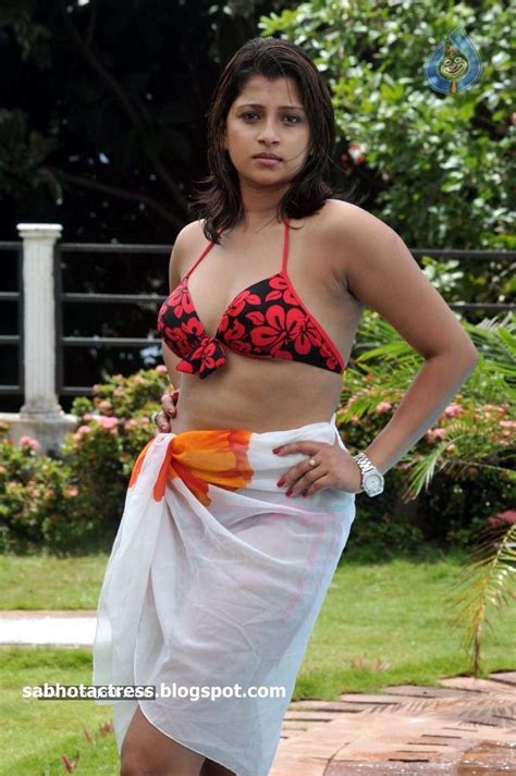 Nadeesha Hemamali Hot Cleavage And Thigh Show In Bikini Dress Actress