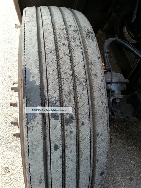 2005 Freightliner Columbia