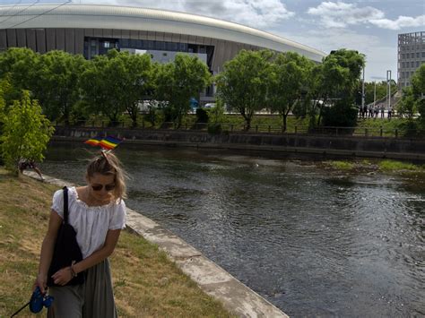 Cum A Fost La Mar Ul Pentru Drepturile Gay Din Cluj Pe Care Prim Ria S A Chinuit S L Opreasc