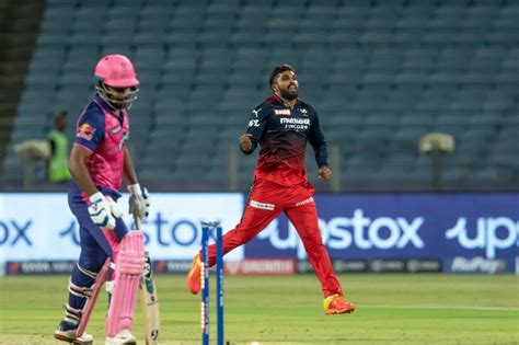 IPL 2022 Aakash Chopra On Sanju Samson S Contest With Hasaranga In