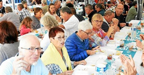 Sca R Amicale Des Pompiers Convives Au Repas En Musique Le