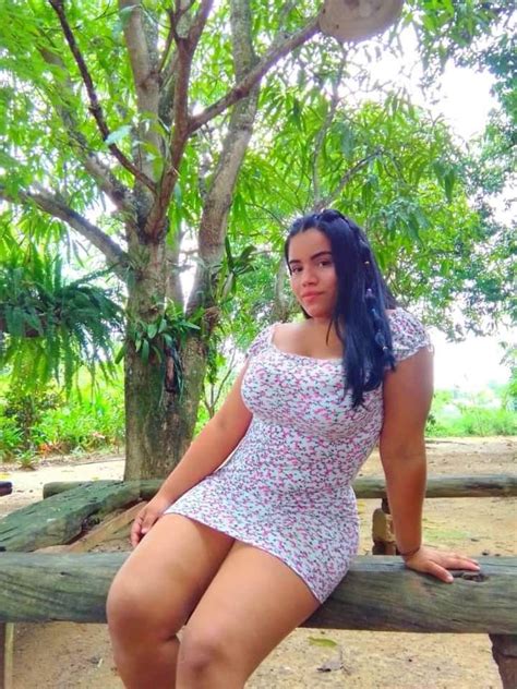 Pin De Danny Greene En Size Mujeres Lindas Mujeres Mujeres Hermosas