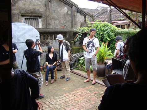 Hot girl Elly được đoàn làm phim Thái Lan để ý