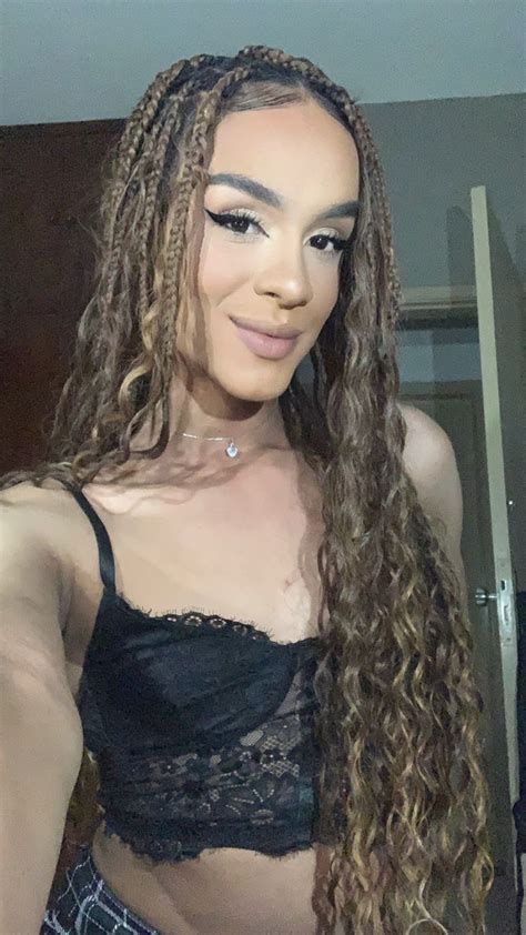 Acompanhantes trans e travestis em Uberlândia MG Fatal Model