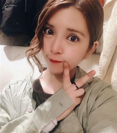 Bi kịch của cô nàng hot girl xinh đẹp Mất tất cả tới mức phải đi đóng phim rồi phải giải