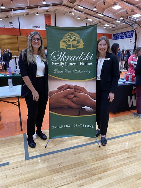 Skradski Family Funeral Homes | Gladstone MI